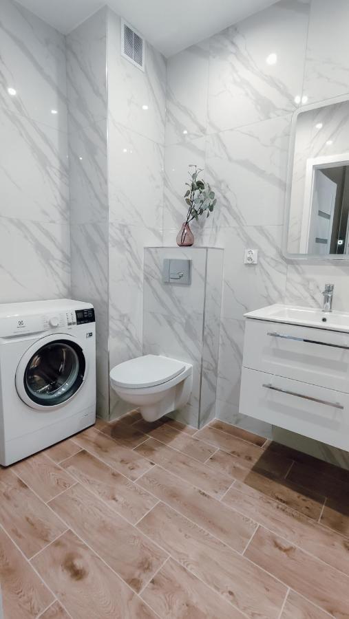 Zlote Apartamenty 58 レグニツァ エクステリア 写真